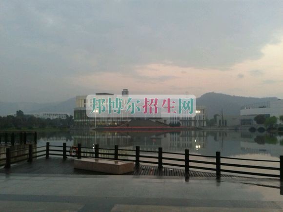 蘇州經貿職業(yè)技術學院是幾專