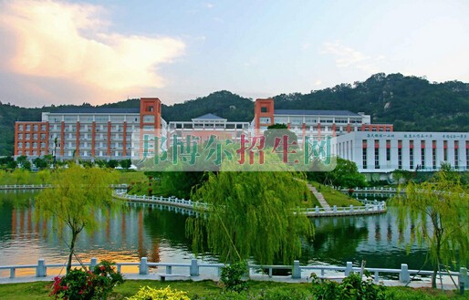 廈門醫(yī)學(xué)高等?？茖W(xué)校