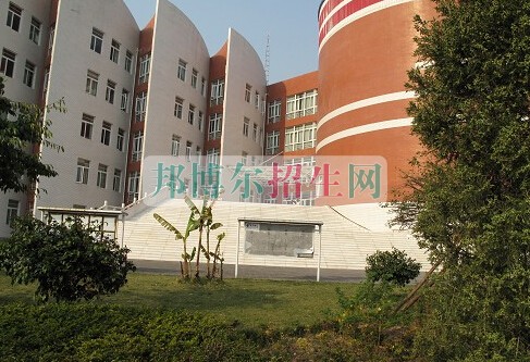 保山中醫(yī)藥高等?？茖W(xué)校
