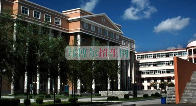 中?？即髮W(xué)怎么考
