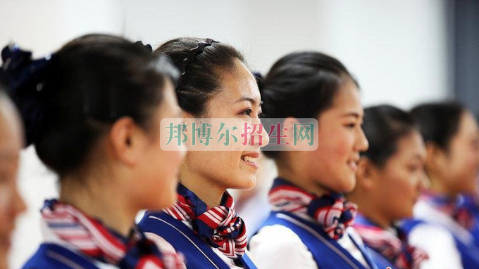 成都哪些大專(zhuān)有空中乘務(wù)