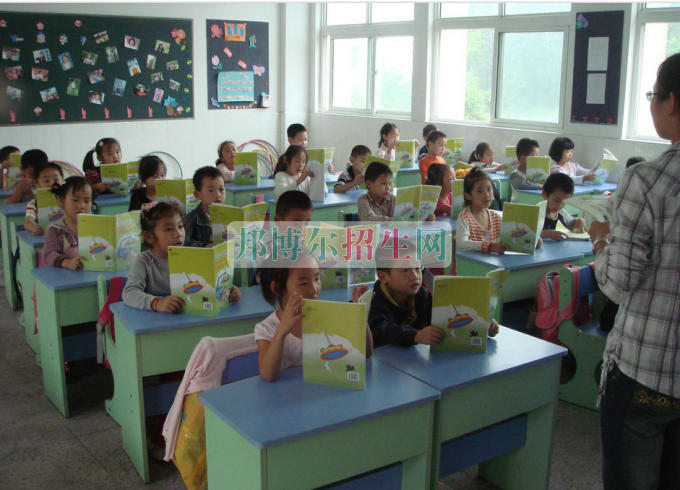 成都較好的教育技術(shù)學學校