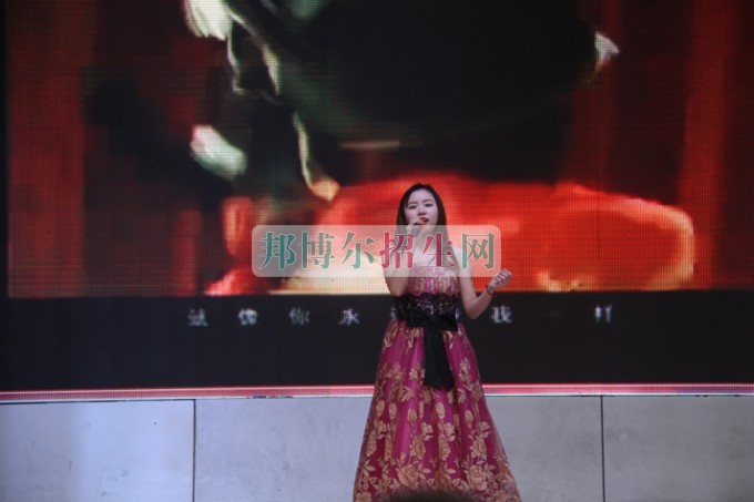 天府新區(qū)成人中等專(zhuān)業(yè)學(xué)校“美好新區(qū)，千年廣都”