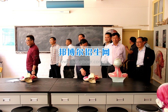楚雄州2017年高校安全穩(wěn)定工作聯(lián)席會在楚雄醫(yī)藥高等?？茖W(xué)校召開