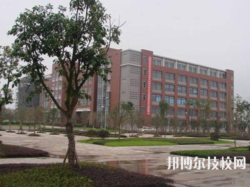 武漢鐵路橋梁職業(yè)學(xué)院2020年報名條件、招生要求、招生對象