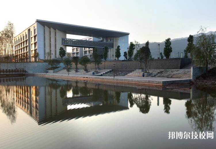 重慶農(nóng)業(yè)機械化學校怎么樣、好不好