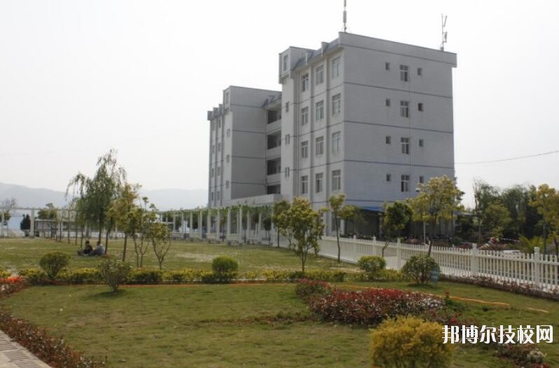 貴州興仁民族職業(yè)技術(shù)學(xué)校怎么樣、好不好
