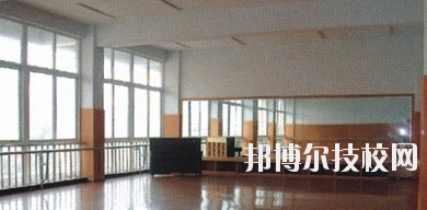 四川現(xiàn)代藝術(shù)學(xué)校2020年報(bào)名條件、招生要求、招生對(duì)象
