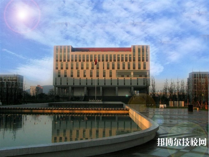 湖州中等衛(wèi)生專業(yè)學校2020年宿舍條件