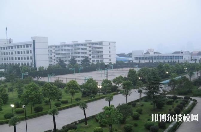 浙江工業(yè)職業(yè)技術(shù)學(xué)院怎么樣、好不好