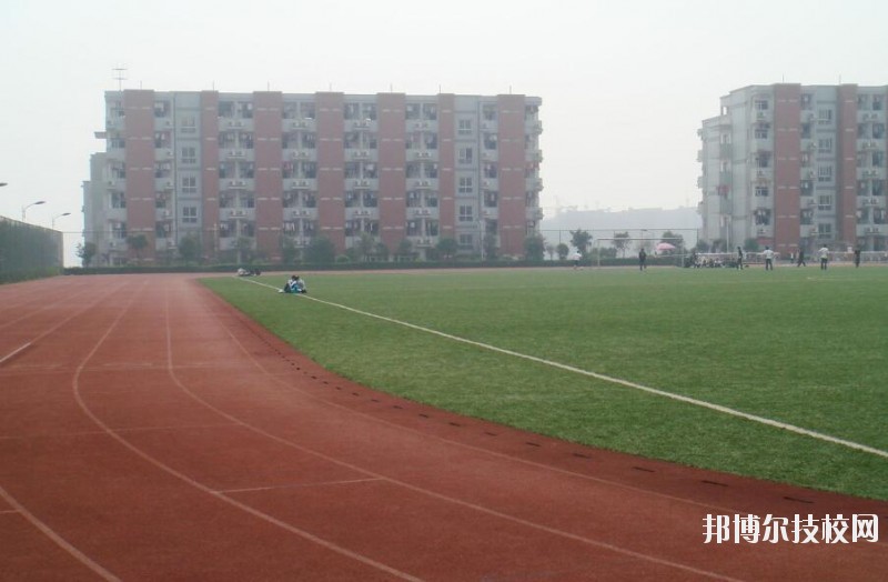 重慶龍門浩職業(yè)中學(xué)校2020年報(bào)名條件、招生要求、招生對象