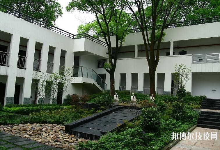 中國人民解放軍總參謀部信息化部直屬工廠職業(yè)技術(shù)學(xué)校怎么樣、好不好