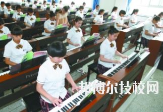 蘭州女子中等專(zhuān)業(yè)學(xué)校2020年學(xué)費(fèi)、收費(fèi)多少
