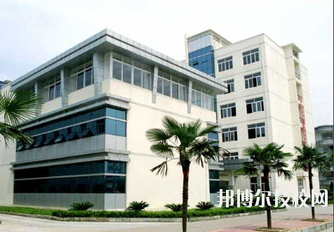江西化學(xué)工業(yè)高級技工學(xué)校2020年報名條件、招生要求、招生對象