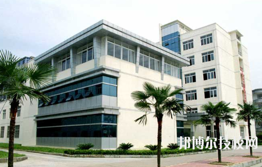 江西化學工業(yè)技工學校怎么樣、好不好
