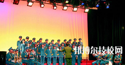 平?jīng)隼砉ぶ械葘?zhuān)業(yè)學(xué)校2020年報(bào)名條件、招生要求、招生對(duì)象