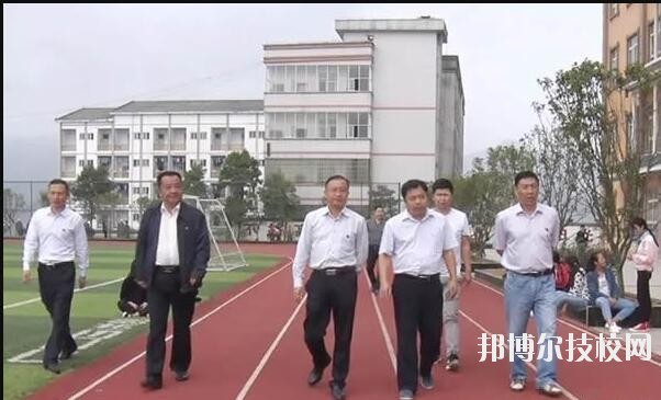 丹寨民族職業(yè)技術(shù)學(xué)校2020年報(bào)名條件、招生要求、招生對(duì)象