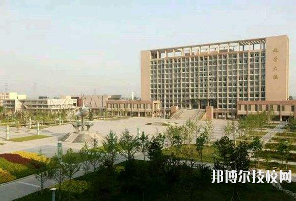 咸陽理工職業(yè)專修學(xué)院2020年報(bào)名條件、招生要求、招生對(duì)象