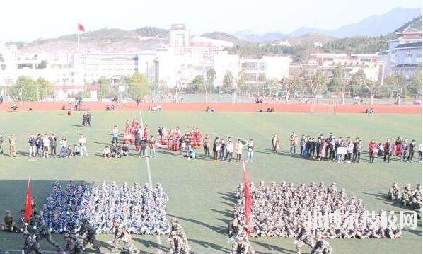 平塘中等職業(yè)學(xué)校2020年報(bào)名條件、招生要求、招生對象