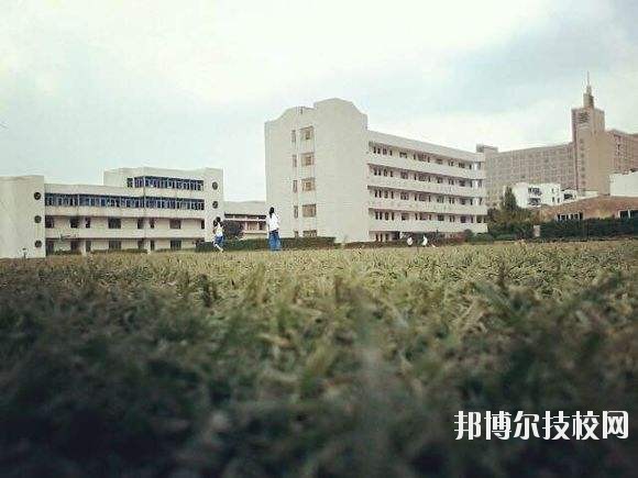 余姚市職業(yè)技術學校2020年學費、收費多少