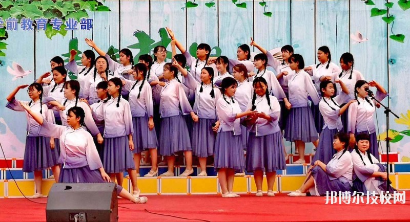 邢臺(tái)現(xiàn)代職業(yè)學(xué)校2020年報(bào)名條件、招生要求、招生對(duì)象