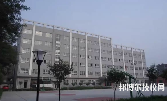 華陰市職業(yè)教育中心2020年報名條件、招生要求、招生對象 