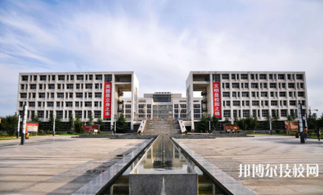 陜西商貿(mào)學(xué)院附屬中職校2020年報名條件、招生要求、招生對象 