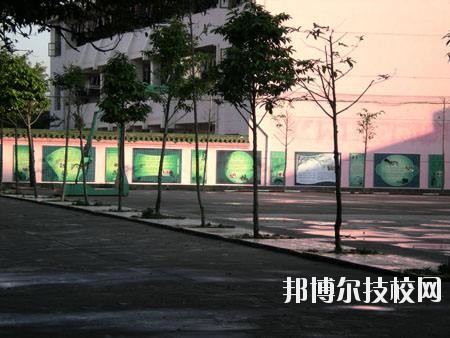 大余職業(yè)技術(shù)教育中心2020年報(bào)名條件、招生要求、招生對(duì)象