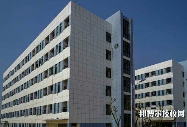 鄱陽衛(wèi)生學校2020年報名條件、招生要求、招生對象 