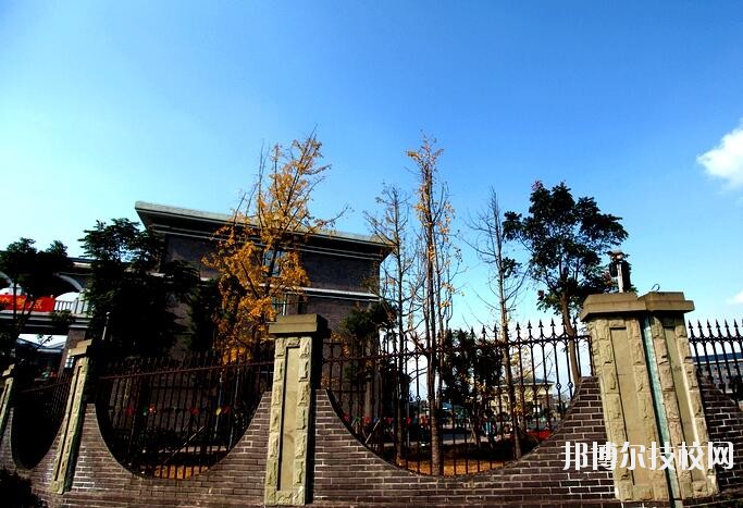 重慶財(cái)政學(xué)校2020年報(bào)名條件、招生要求、招生對(duì)象