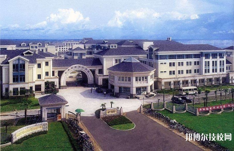 成都市育華職業(yè)學校2020年報名條件、招生要求、招生對象