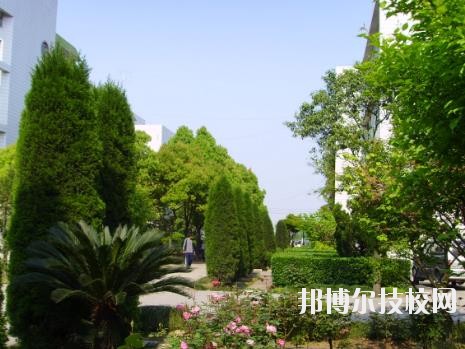 余姚第四職業(yè)技術學校2020年招生辦聯(lián)系電話