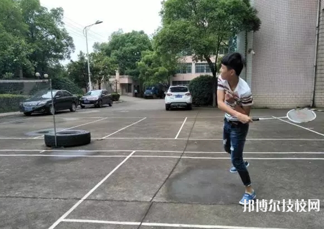 江西新興產(chǎn)業(yè)工程學(xué)校2020年報名條件、招生要求、招生對象