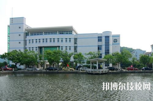 鄞州職業(yè)高級中學(xué)2020年學(xué)費、收費標(biāo)準(zhǔn)