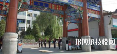 平?jīng)鰴C(jī)電工程學(xué)校2020年報(bào)名條件、招生要求、招生對象
