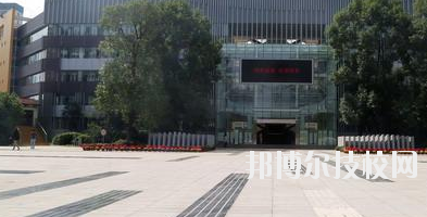 武威西牛職業(yè)技術(shù)學(xué)校2020年報名條件、招生要求、招生對象