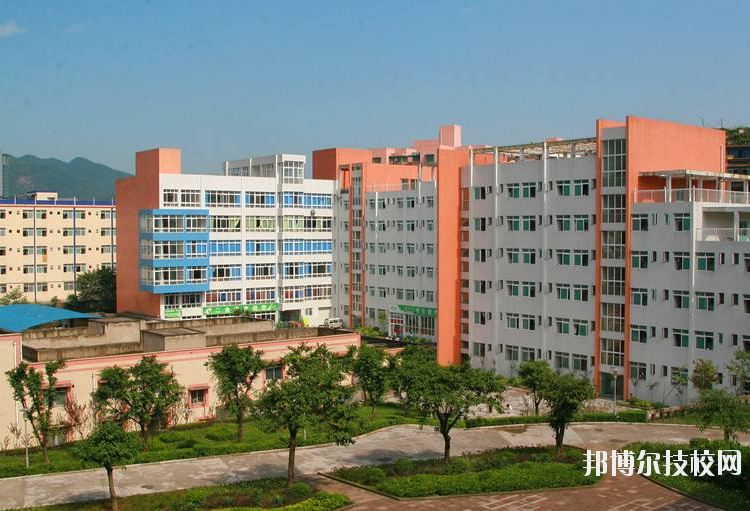 重慶工業(yè)技師學(xué)院怎么樣、好不好