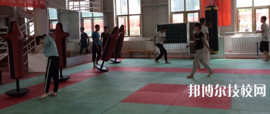 酒泉體育運(yùn)動(dòng)學(xué)校2020年學(xué)費(fèi)、收費(fèi)多少