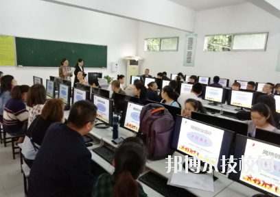 重慶現(xiàn)代技工學(xué)校學(xué)校怎么樣、好不好