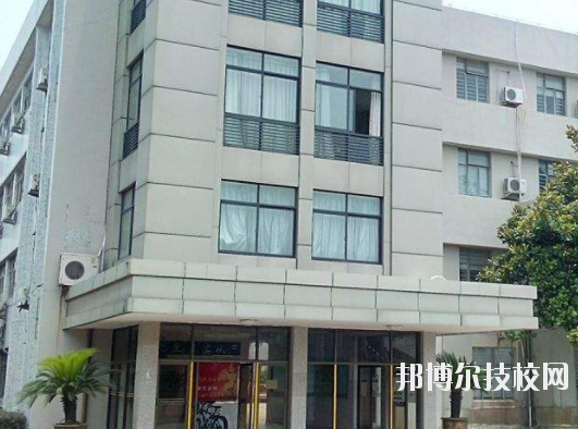寧海高級(jí)職業(yè)技術(shù)中心學(xué)校怎么樣、好不好