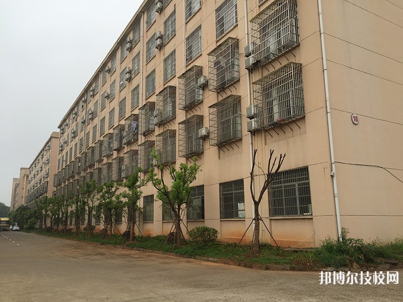 吉安信息工程學(xué)校怎么樣、好不好