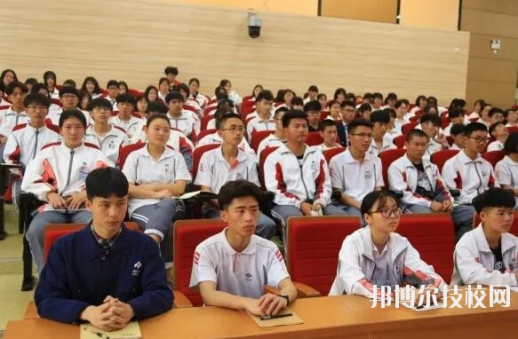 新昌技師學(xué)院2020年報(bào)名條件、招生要求、招生對象