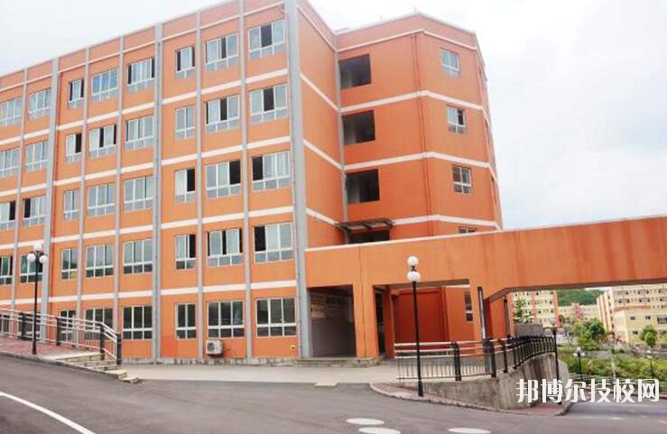 遵義重美職業(yè)技術(shù)學校2020年招生辦聯(lián)系電話