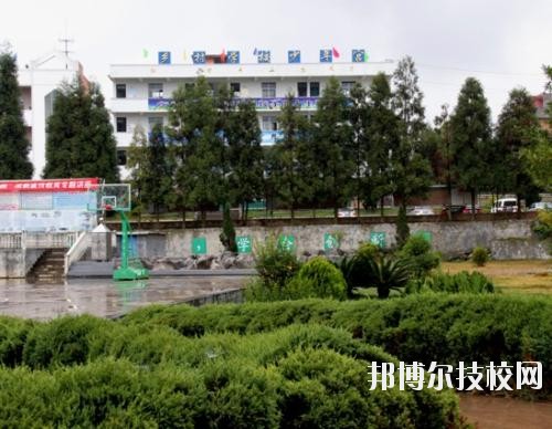 貞豐職業(yè)技術(shù)學(xué)校2020年報名條件、招生要求、招生對象