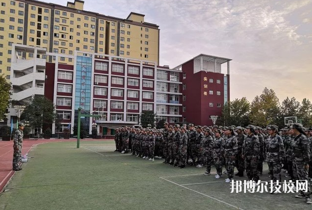 西安閻良區(qū)職教中心2020年招生辦聯(lián)系電話(huà)