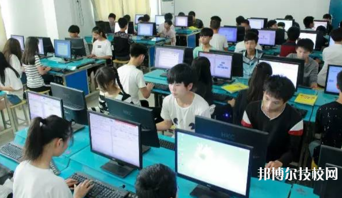 信豐中等專業(yè)學校怎么樣、好不好
