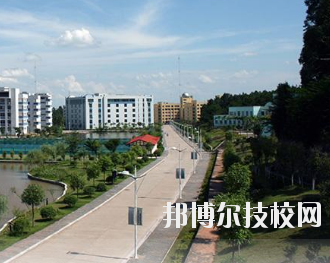 重慶益民技工學校2020年報名條件、招生要求、招生對象
