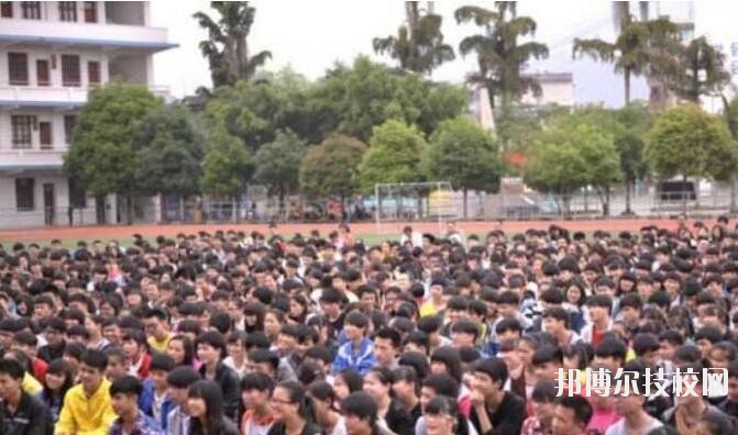 荔波職業(yè)高級(jí)中學(xué)2020年報(bào)名條件、招生要求、招生對(duì)象