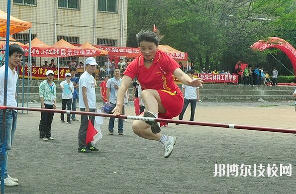 貴州化學(xué)工業(yè)學(xué)校2020年報(bào)名條件、招生要求、招生對(duì)象