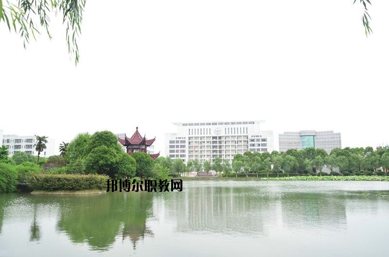 仙桃理工中等專業(yè)學校怎么樣、好不好